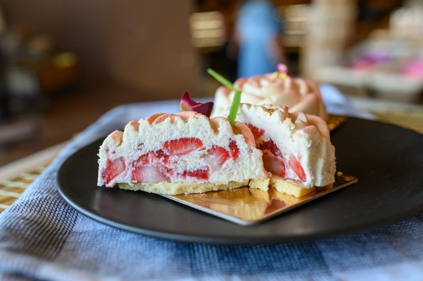 Strawberry Rose Cheesecake - Image 3