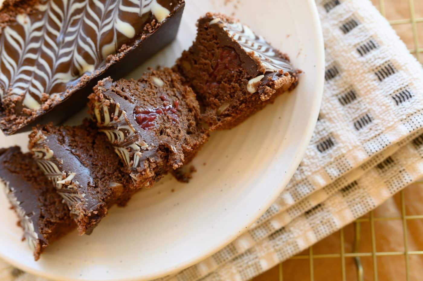 Austrian Chocolate Mini Loaf Cake - Image 4