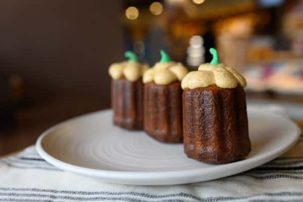 Pumpkin Spice Canelé de Bordeaux